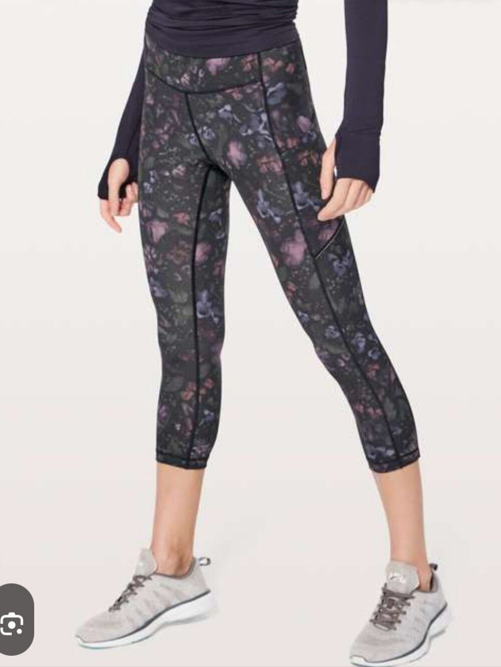 Lululemon Black Floral Print Speed Up Crop Leggings Women’s Sz 6